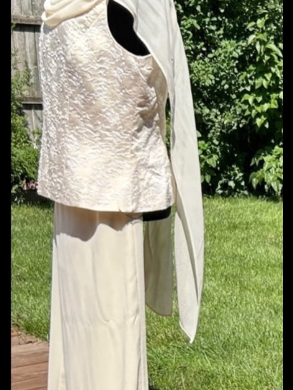 Cream Textured Pant Suit (size 14, women’s)